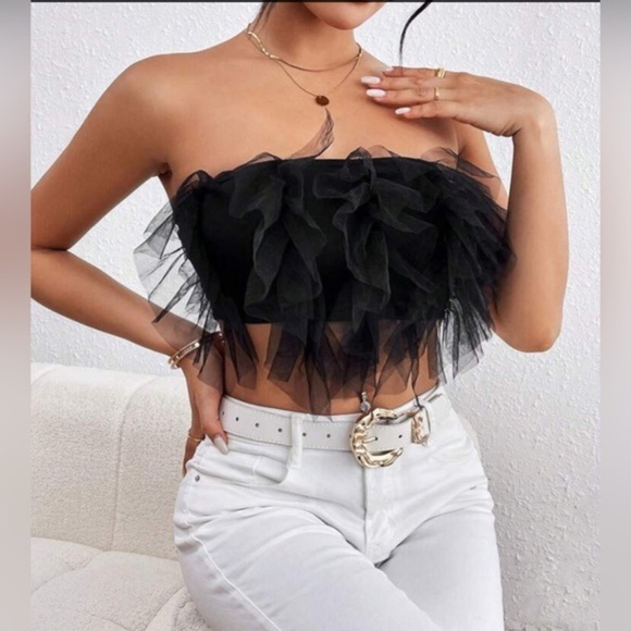 ✨NEW✨ Elegant Black Ruffle Tube Top - Picture 2 of 6